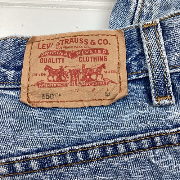 Levi’s Classic 550 Relaxed & Tapered Jeans - Picture 10 of 10